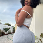 HUGEST PUSSY ON HERE ??