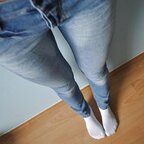 GirlFeetQueen (18 ans)