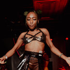 kinky Kirra