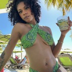 Big titty babe ?
