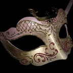 themaskedhotwife