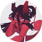 Gem’s feet & Juicy ASS?